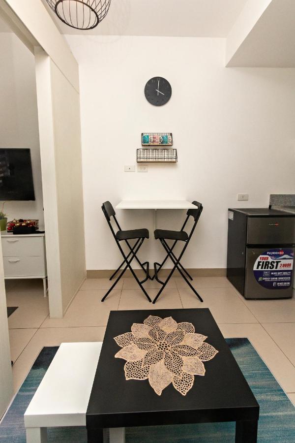 The Eight Seventeen Place Tagaytay City Exteriör bild